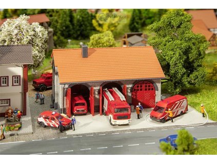 =CONCATENATE(G1059," ",L1059)