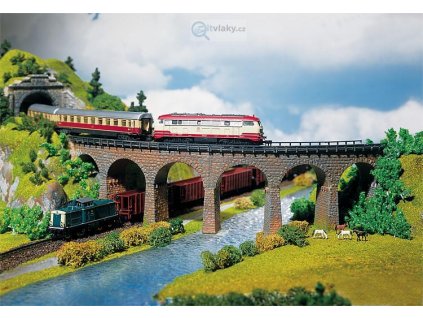 =CONCATENATE(G1085," ",L1085)