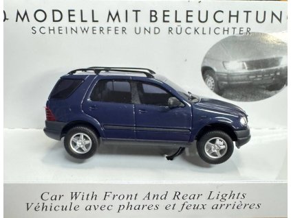 H0 - Mercedes - M třídy s osvětlením / Busch 5659