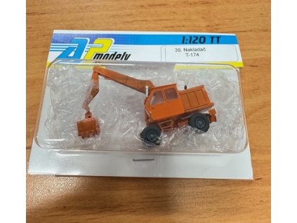 TT - Nakladač T-174, oranžový, sestavený model / AP3900x
