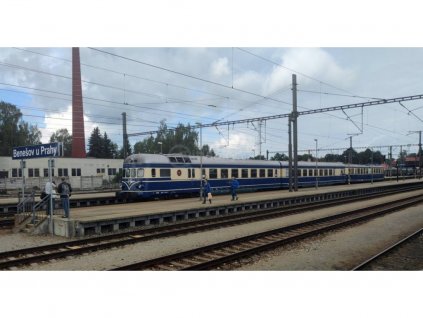 433028 h0 motorova jednotka blauer blitz 2tlg obb ep iii piko 52072