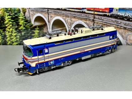 H0 - DCC/ZVUK- elektrická lokomotiva 340 062 "Laminátka" ČD Cargo / PIKO 51394