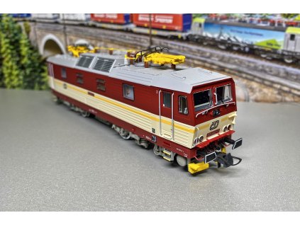 H0 - DCC/ZVUK16 - el. lokomotiva 371 002-7 ČD / ROCO 71232