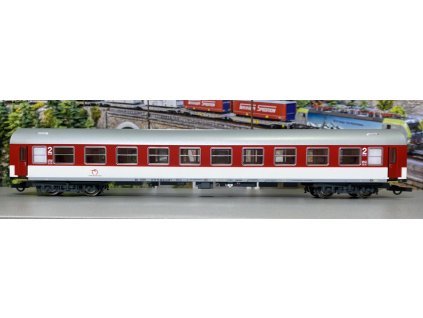 H0 - rychlíkový vůz YB/70 2. ZSSK Slovensko / ROCO 74781