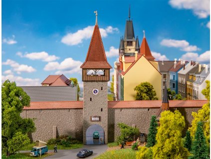 482304 n stara vez s hradbou faller 232171