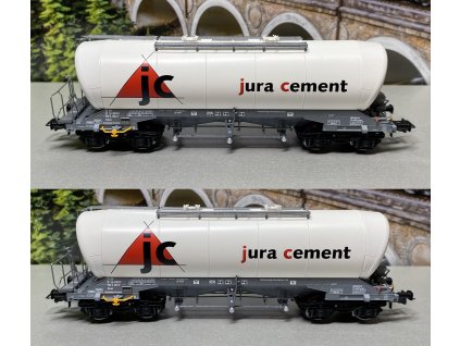 487656 1 h0 set dvou kotlovych vozu jura cement wascosa holcim roco 76146