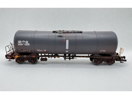 SLEVA! H0 - cisternový vůz Zacns 88 CZ Atir Rail (patina) / IGRA MODEL 96211004w