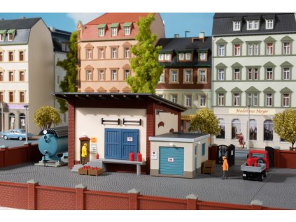 TT - Propanová čerpací stanice / Auhagen 13351