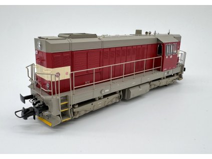 H0 - DCC/ZVUK Dieselová lokomotiva ř. 742 ČD Kocour / ROCO 7310014