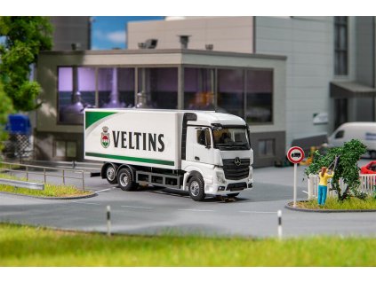 501360 h0 truck mb actros streamspace skrinova nastavba veltins gettranke herpa faller 161439
