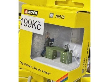 512519 1 h0 v praci tiny scene noch 16515