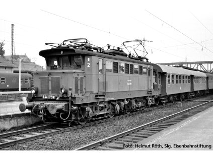 H0 - DCC/ZVUK Elektrická lokomotiva BR E44 W DB ep. III / PIKO 51191