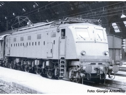 H0 - DCC/ZVUK Elektrická lokomotiva E.428 3. aerodynamische Serie FS ep. III / PIKO 97804