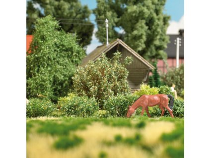 H0 - 8 keřů jaro 20 mm / Busch 3601