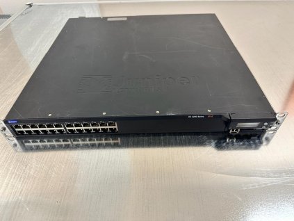 Juniper EX 4200 24T (24port, 8PoE)