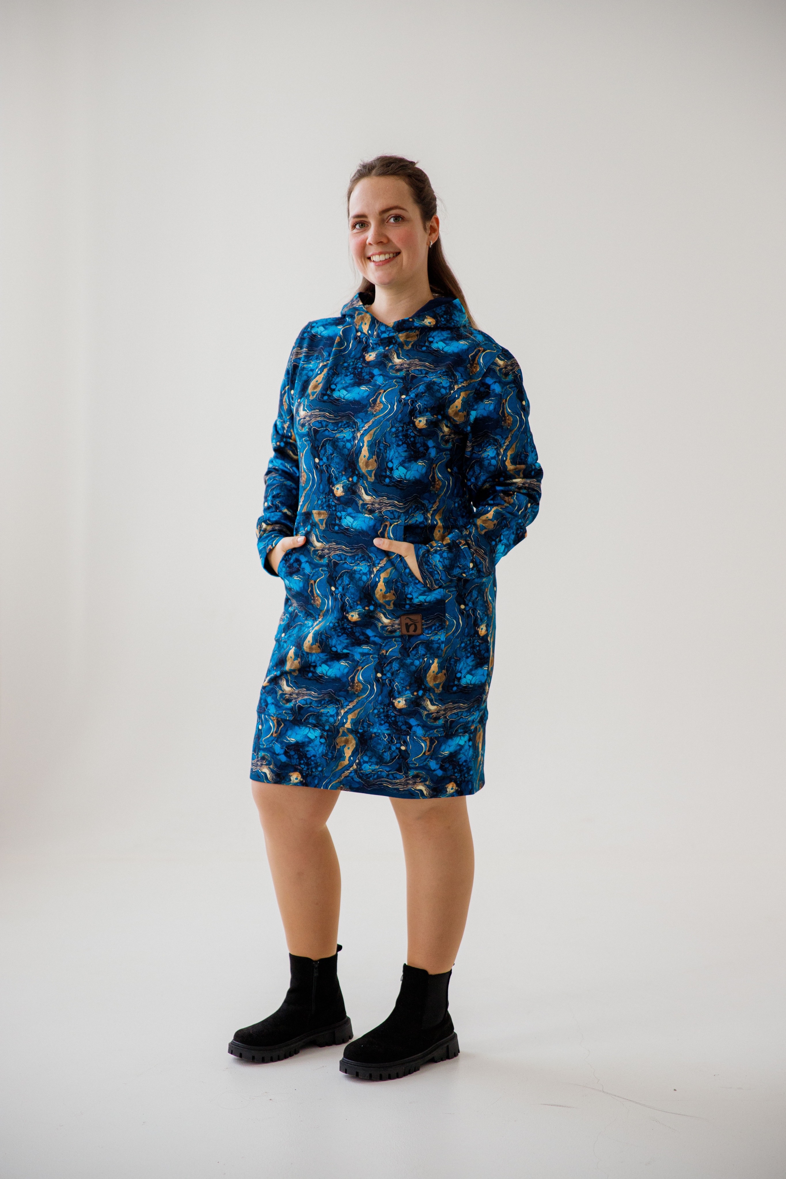 mikinove-saty-vzorovane