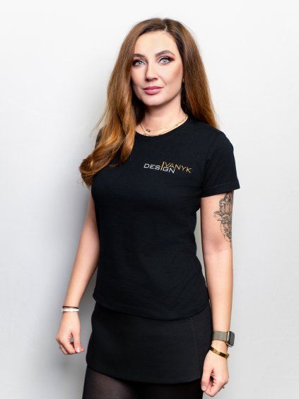 Černé bavlněné tričko MERCH IVANYK DESIGN
