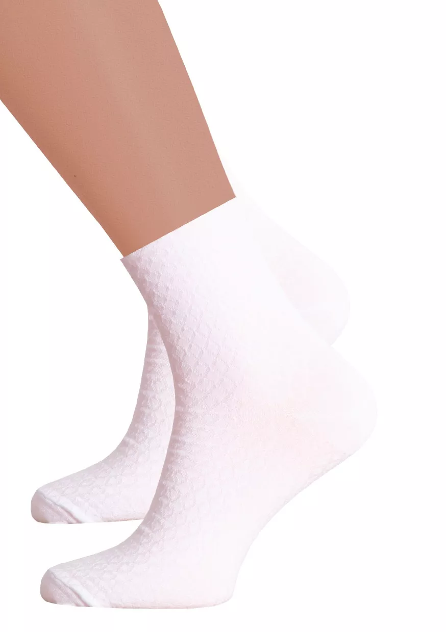 Dámské klasické jednobarevné ponožky 125 STEVEN Barva/Velikost: bílá / 35/37