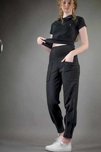 kalhoty do pruzneho pasu velke kapsy samkova manzeta a