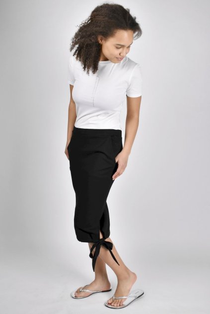 sukne s rozparkem a vazackou cerna a