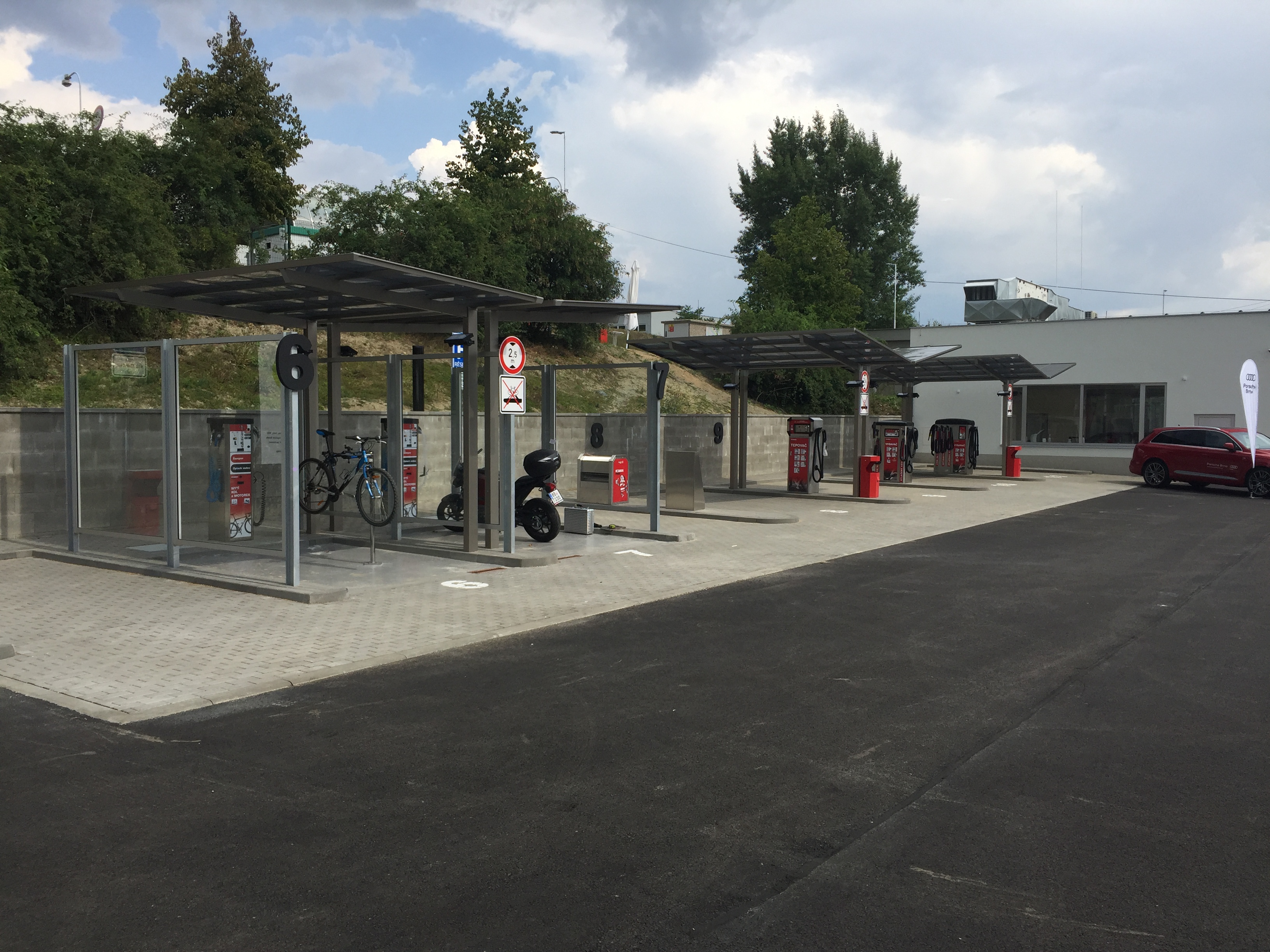 Mycí centrum REDBOX PARK , Brno