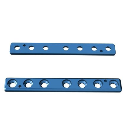 Přímé ploténky – systém 2,4 | L: 52 | Otvory: 7   (Materiál Titan)