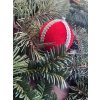 Ručně vyrobená vánoční ozdoba - červená, průměr 8 cm, originál