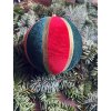 Ručně vyrobená vánoční ozdoba - průměr 15 cm, červená, zelená, zlatá