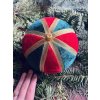 Ručně vyrobená vánoční ozdoba - průměr 15 cm, červená, zelená, zlatá