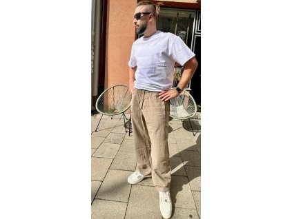 62a90377 2112 4a4a be39 88b308350b33