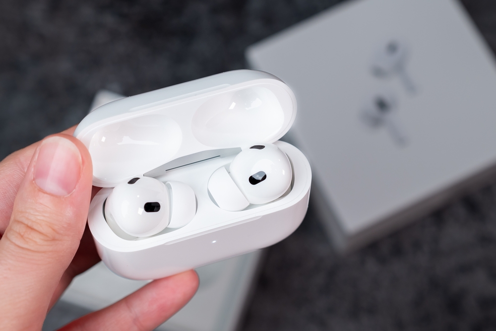 Jak se vyhnout nákupu falešných AirPods? Naučíme tě poznat originál od kopie