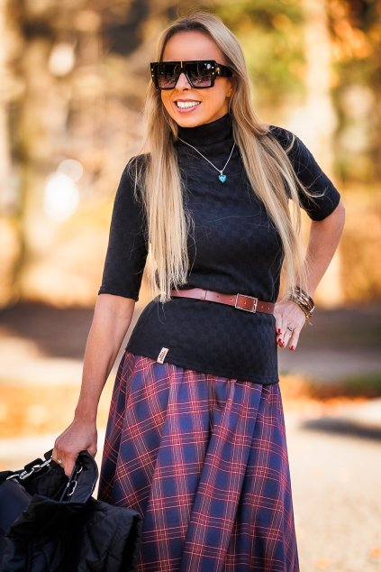 Dámský černý rolák Allain s angorou – přední pohled