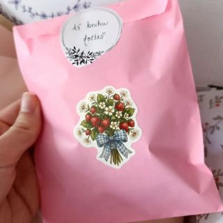 Na detailech záleží. 😍🩷🍓 #emma #janeausten #knihy #darky #kniznibox
