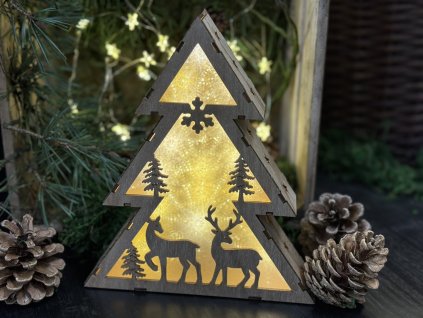 Strom svítící laň s jelenem