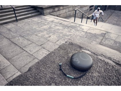 Beosound A1 2nd Gen Anthracite Oxygen
