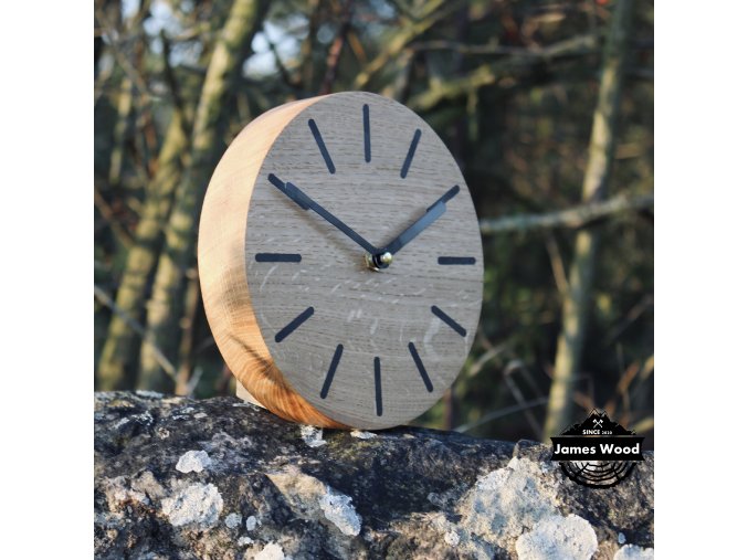 Malé dřevěné hodiny - Small simple