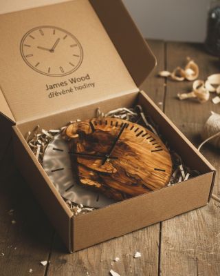 Víme, že naše hodiny si často vybíráte jako výjimečný dárek pro své blízké. 🎁 Chceme, aby byl zážitek dokonalý už od...