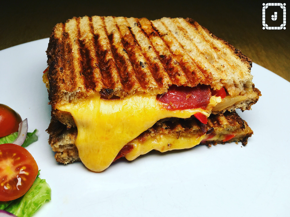 Chorizo chléb s chedarem