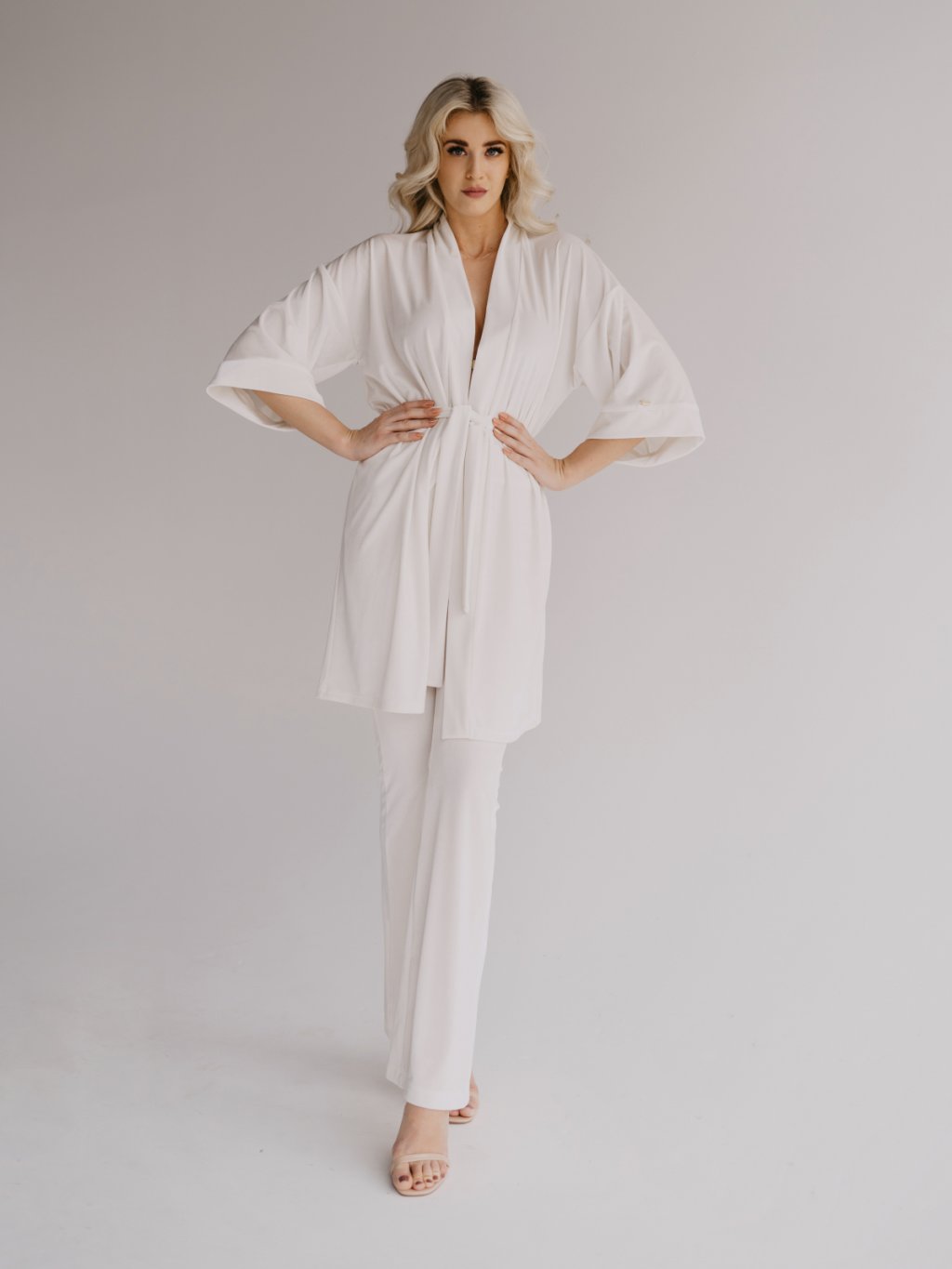biele kimono krátke