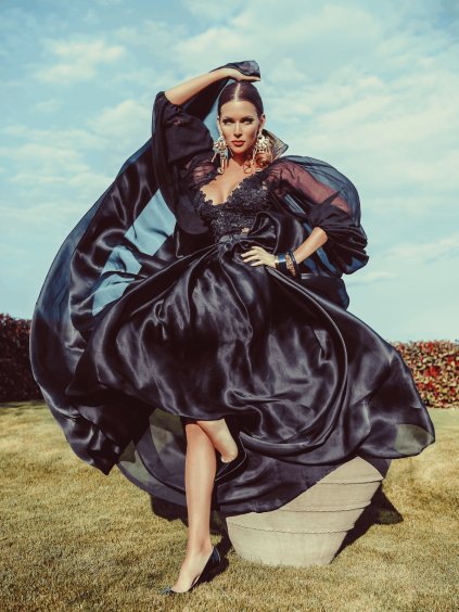 Róba hodváb s čipkou Gypsy Black