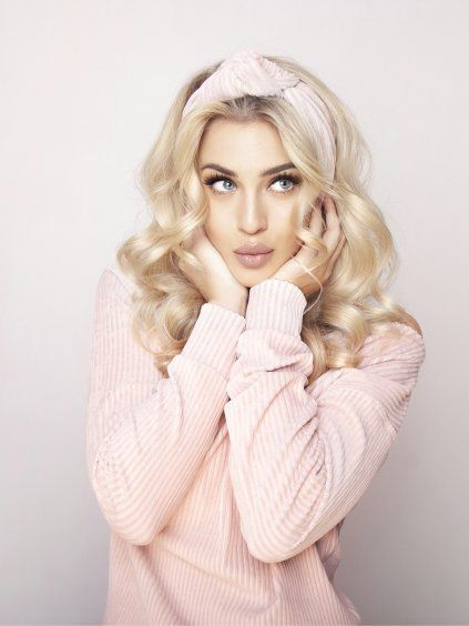 púdrová čelenka chester