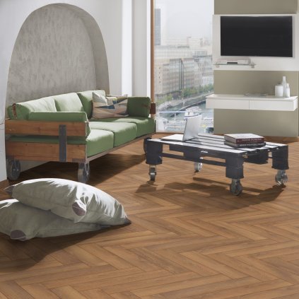 laminatova podlaha kronooriginal herringbone 8 dub harlech v obyvacke na poschodi 22841