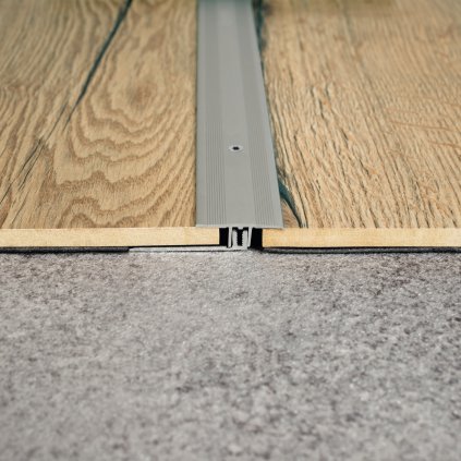 ukoncovaci egger alu profil 1m