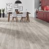 laminatova podlaha kronooriginal atlantic 8 dub silverdale v kuchyni 17600