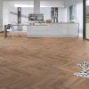 laminatova podlaha kronooriginal herringbone 8 dub historic v obyvacke s kuchynou 22809