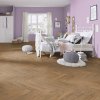 laminatova podlaha kronooriginal herringbone 8 dub inca carpenter v priestrannej spalni 22795