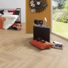 laminatova podlaha kronooriginal herringbone 8 dub sundance v oddychovej izbe 22902