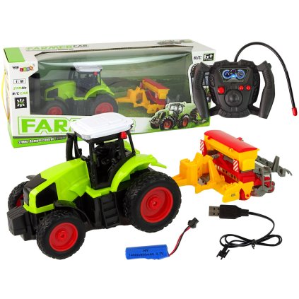 Zelený zemědělský traktor s lisem R/C 1:16