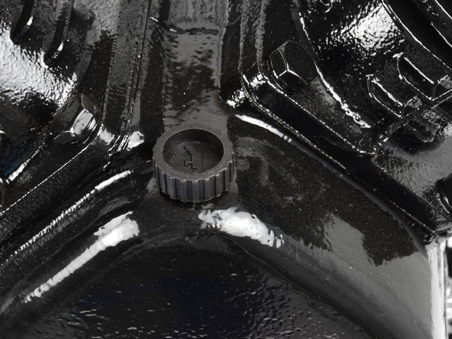 Kompresor GEKO motor V-2065 – připojení a ventily
