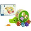 Krokodýl zelený na kolečkách s dřevěnými tvary - tahací sorter